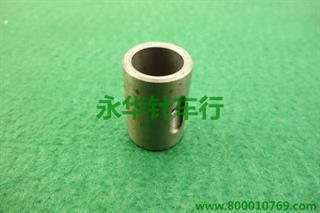 441 P18-5  摇动轴套管（前）